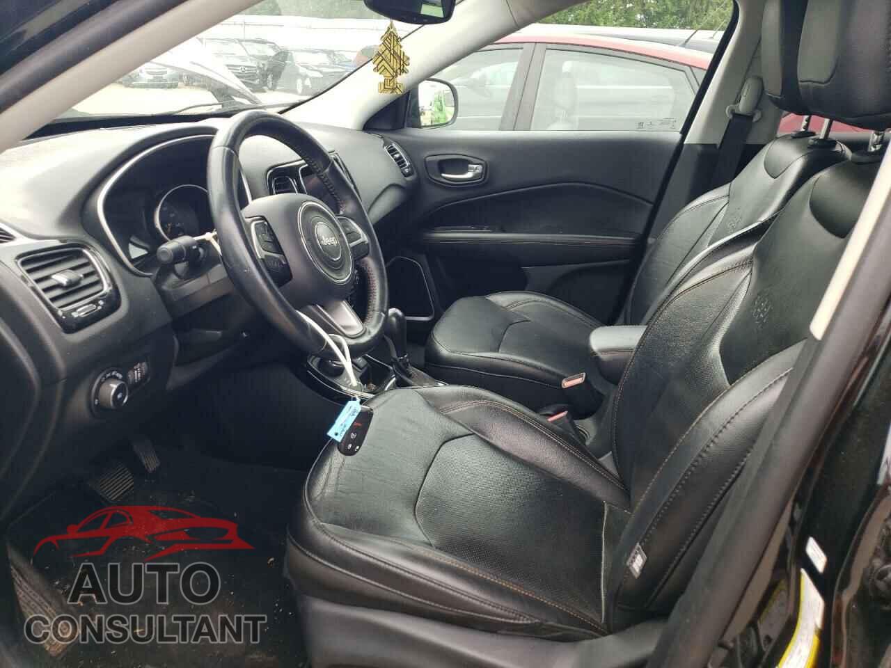 JEEP COMPASS 2018 - 3C4NJDCBXJT199456