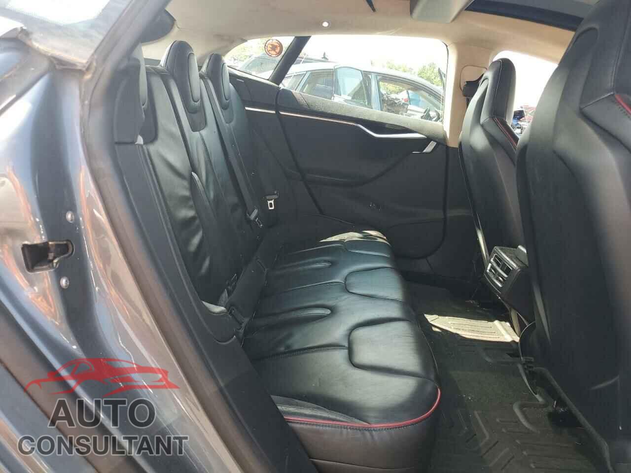 TESLA MODEL S 2013 - 5YJSA1CP5DFP05260