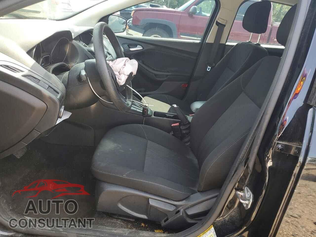 FORD FOCUS 2018 - 1FADP3FE2JL332903