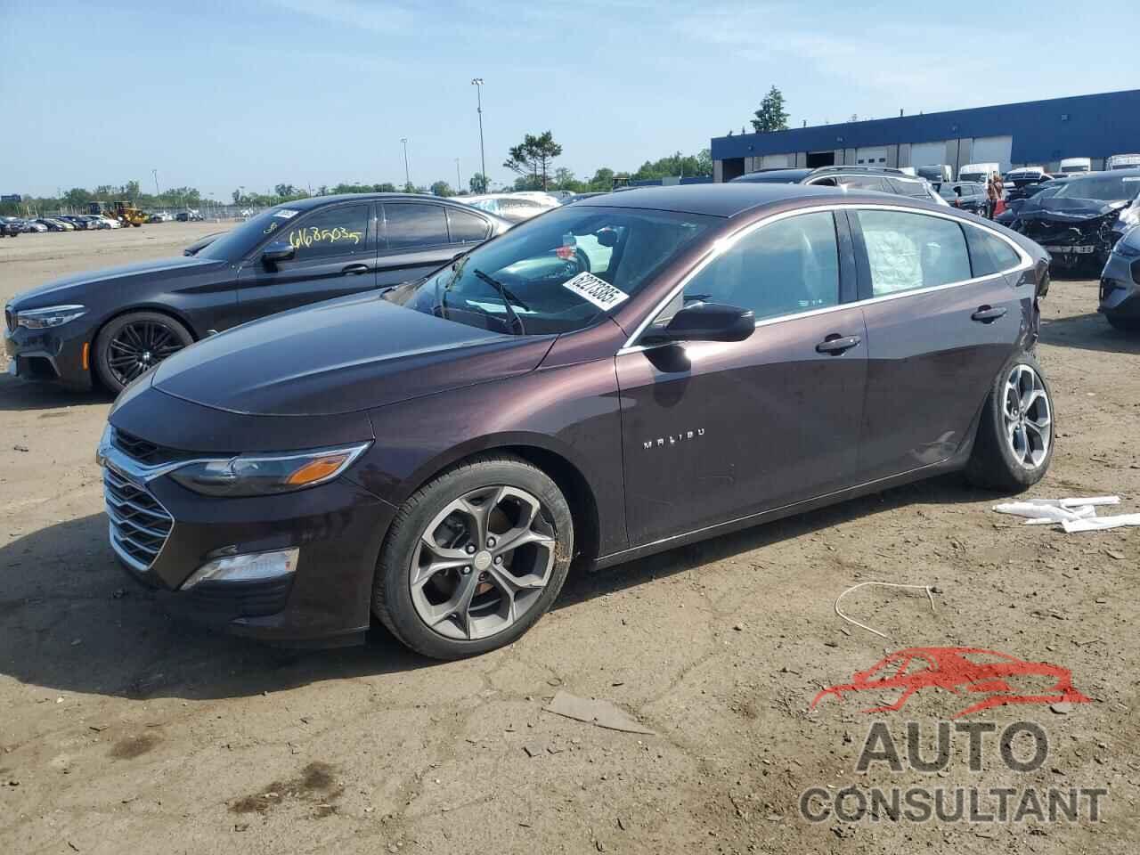 CHEVROLET MALIBU 2020 - 1G1ZD5ST8LF127587