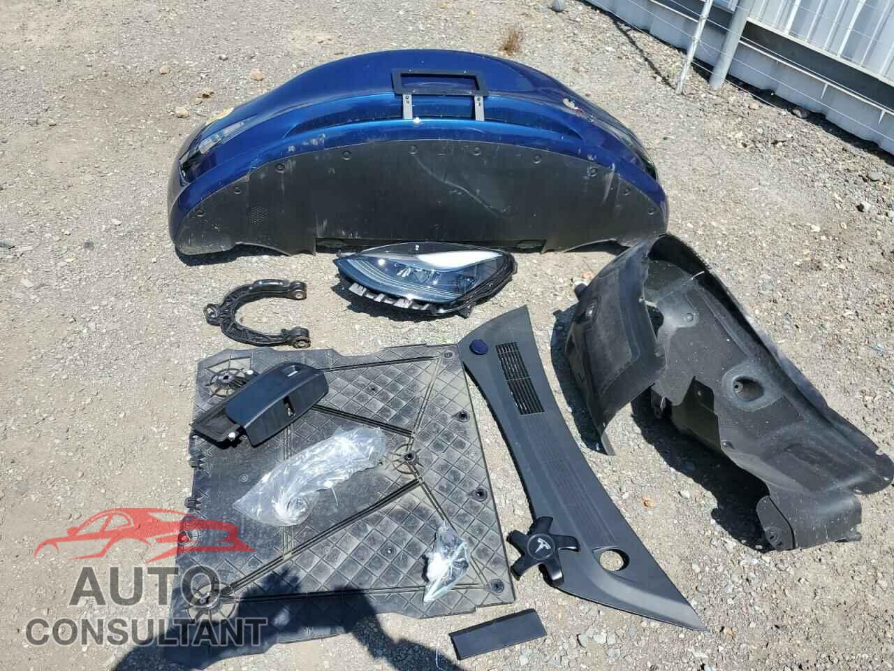 TESLA MODEL 3 2021 - 5YJ3E1EA8MF070696