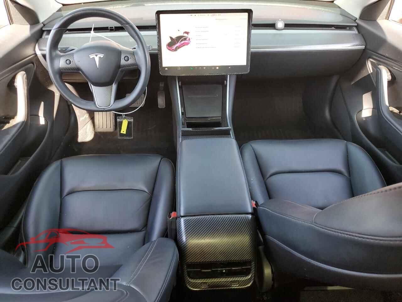 TESLA MODEL 3 2019 - 5YJ3E1EA5KF411436