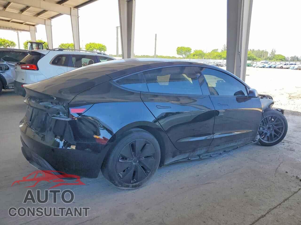TESLA MODEL 3 2024 - 5YJ3E1EA5RF856138