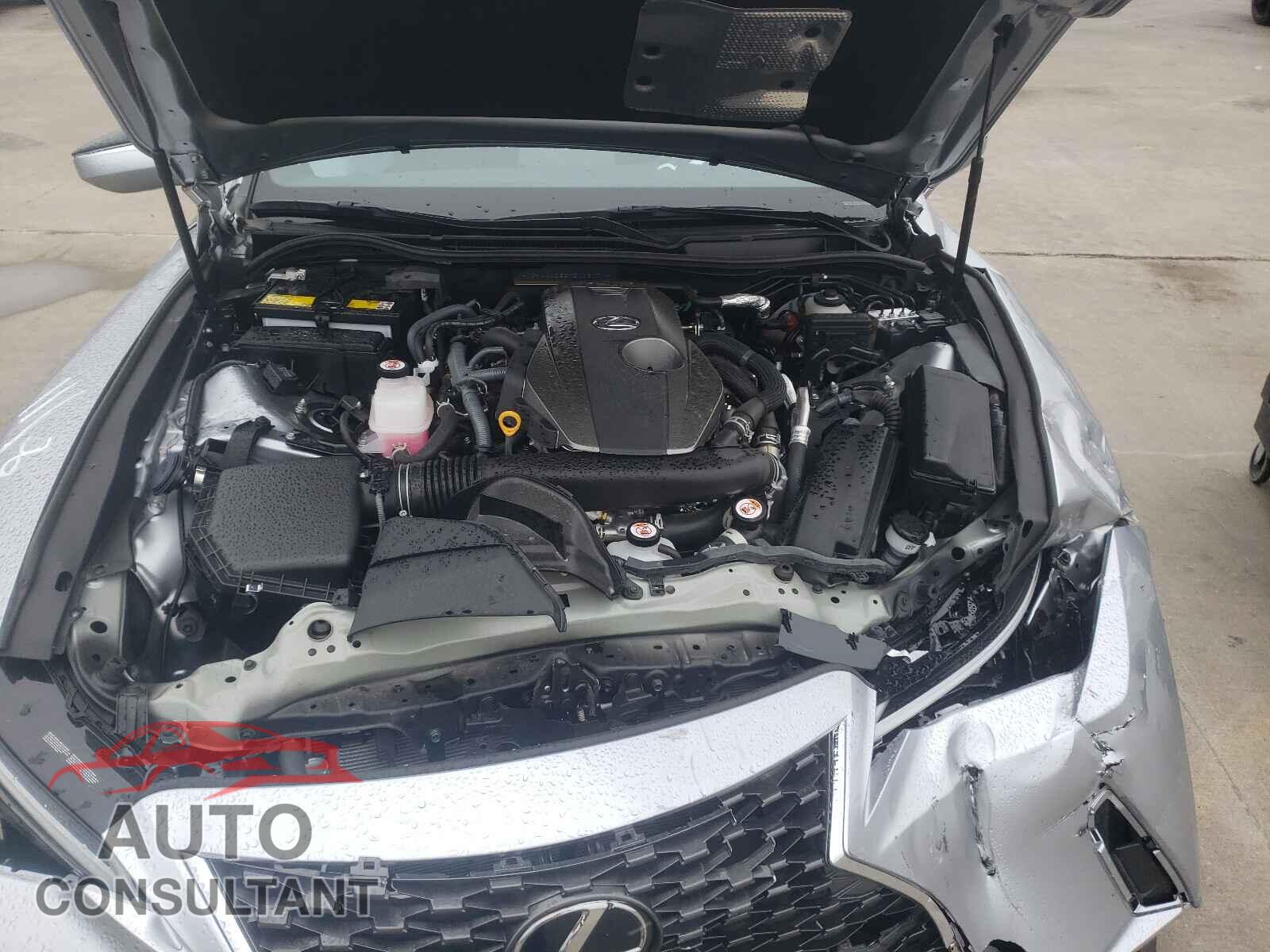 LEXUS IS 2021 - JTHAA1D22M5113751