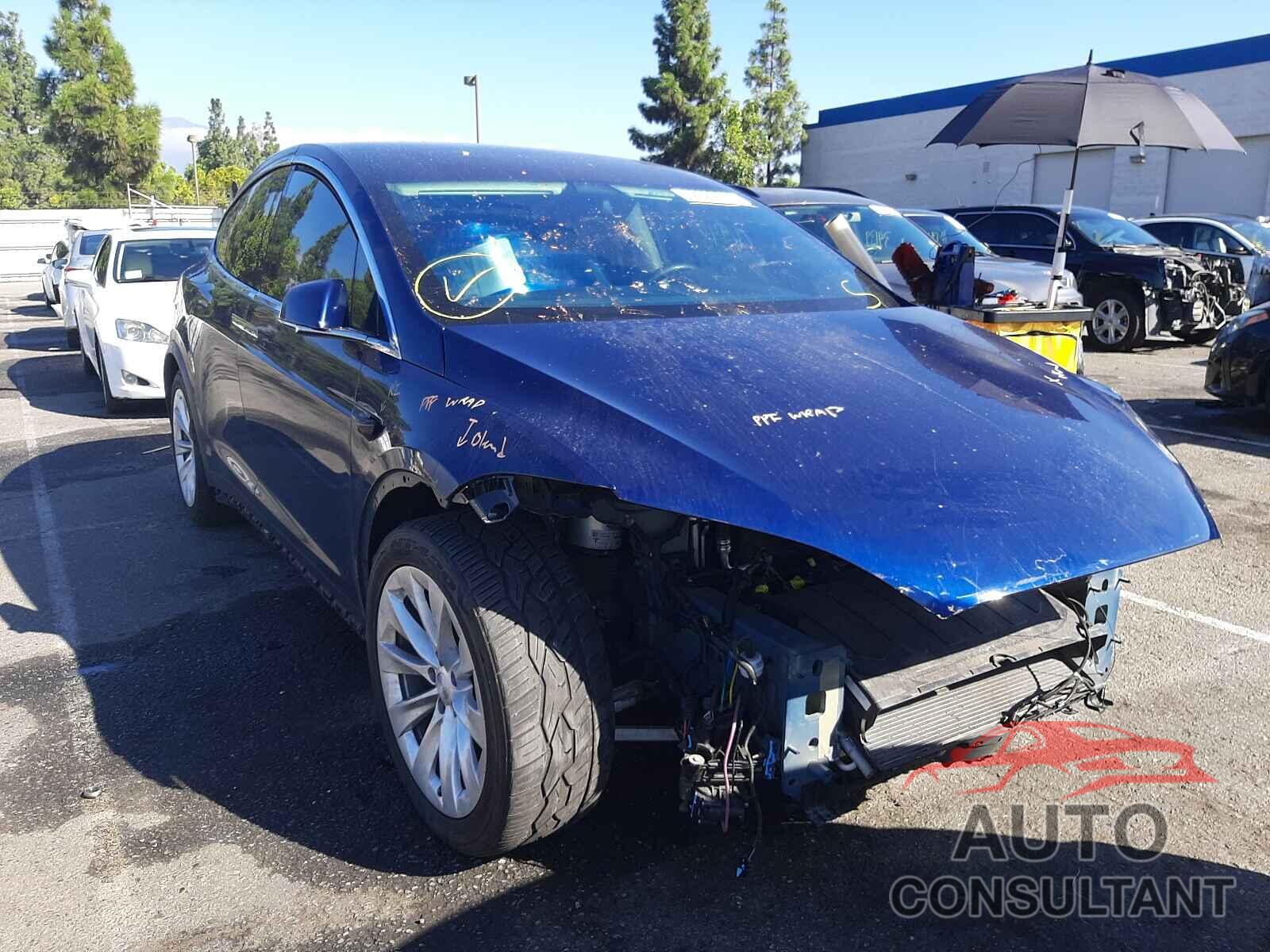 TESLA MODEL X 2017 - 5YJXCAE2XHF074576