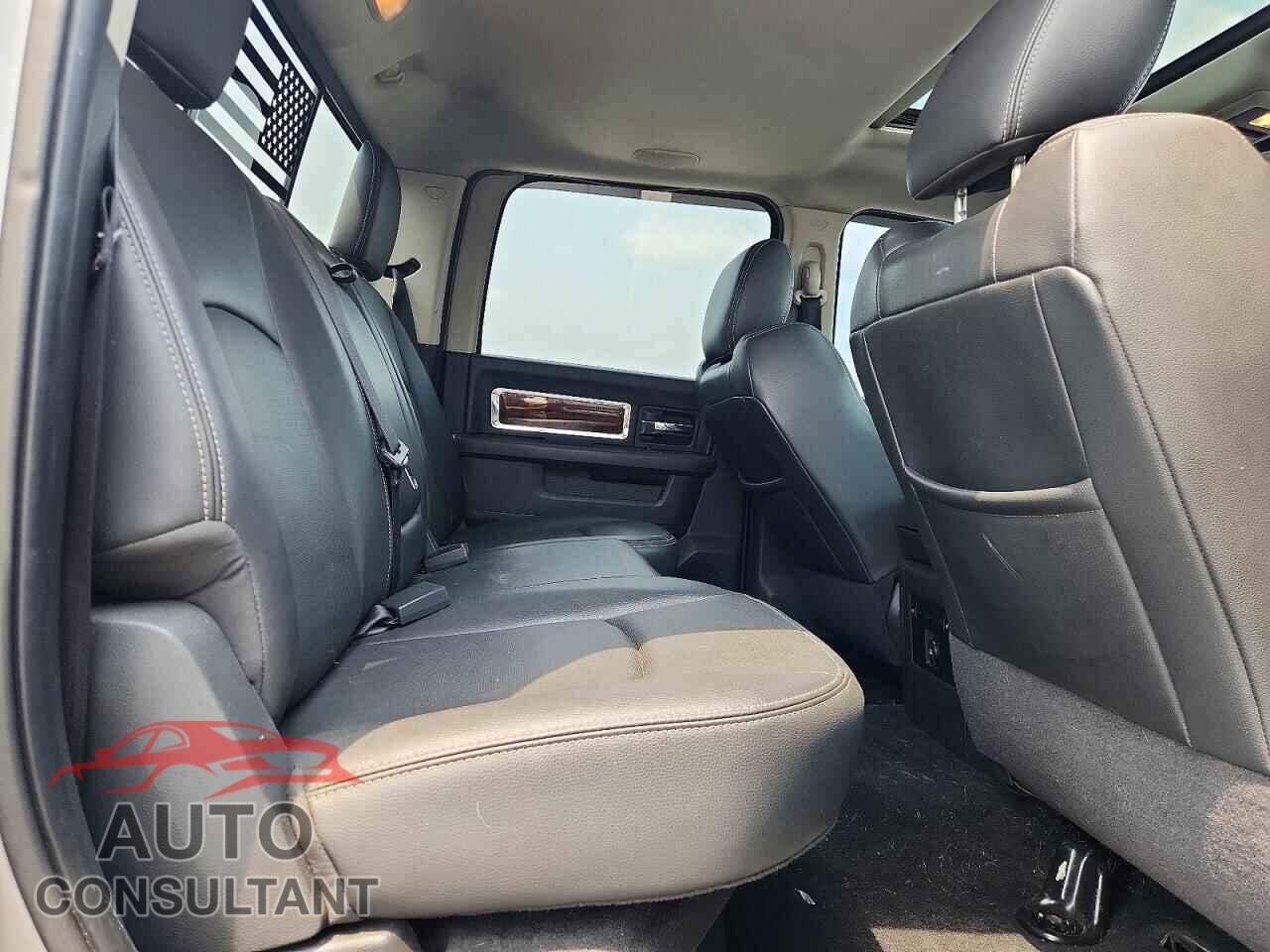 DODGE RAM 1500 2012 - 1C6RD7NT1CS109252