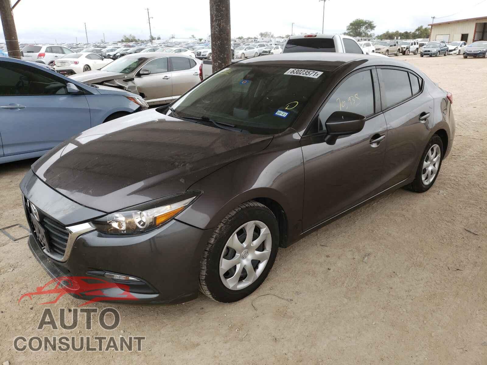 MAZDA 3 2018 - 3MZBN1U74JM211625