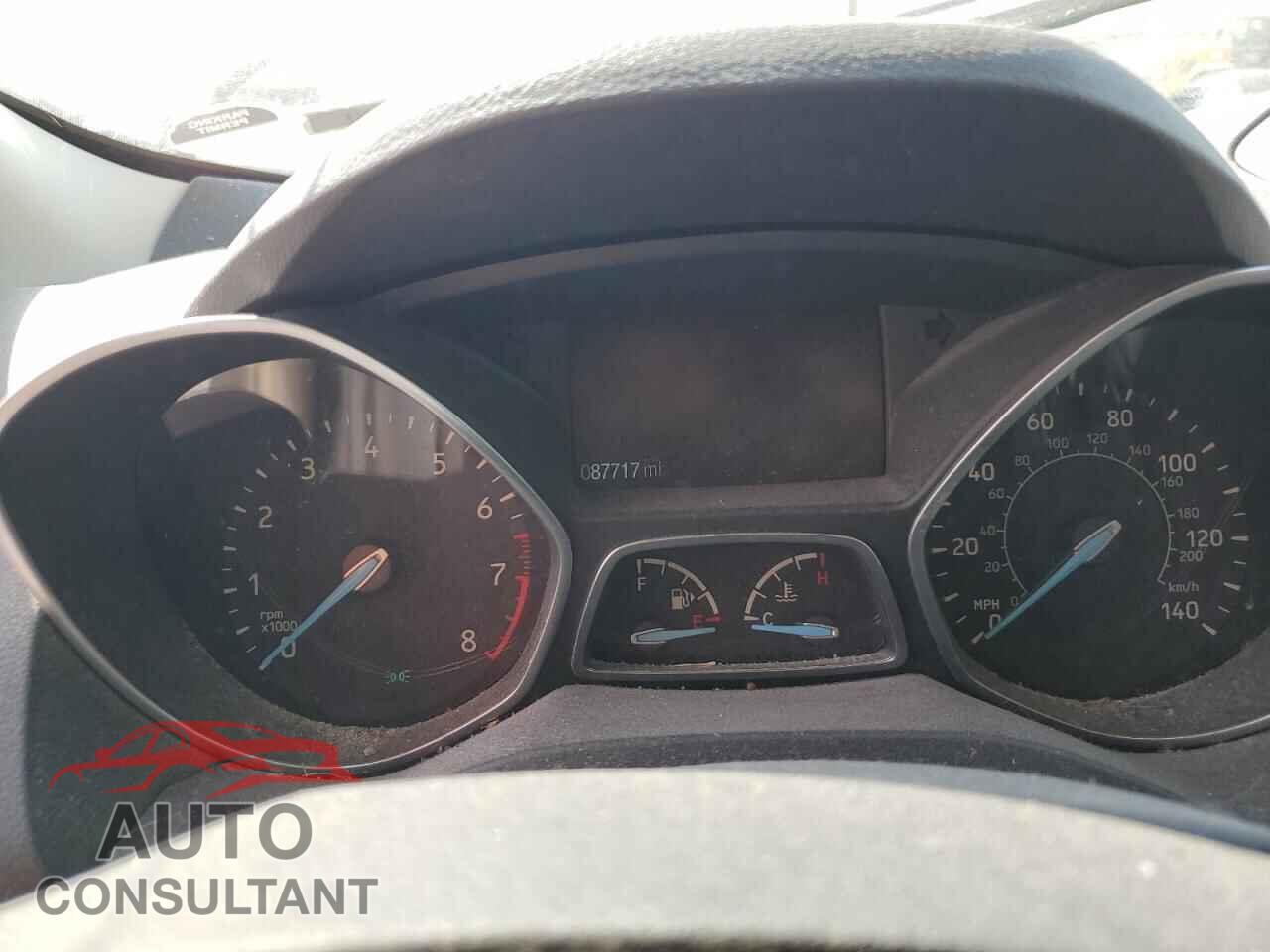 FORD ESCAPE 2017 - 1FMCU0F77HUC59512