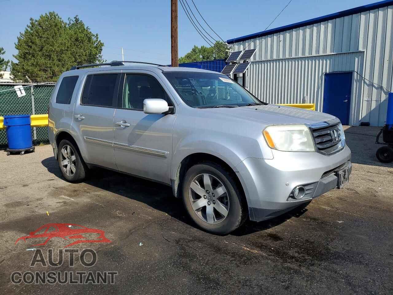 HONDA PILOT 2012 - 5FNYF4H96CB030556