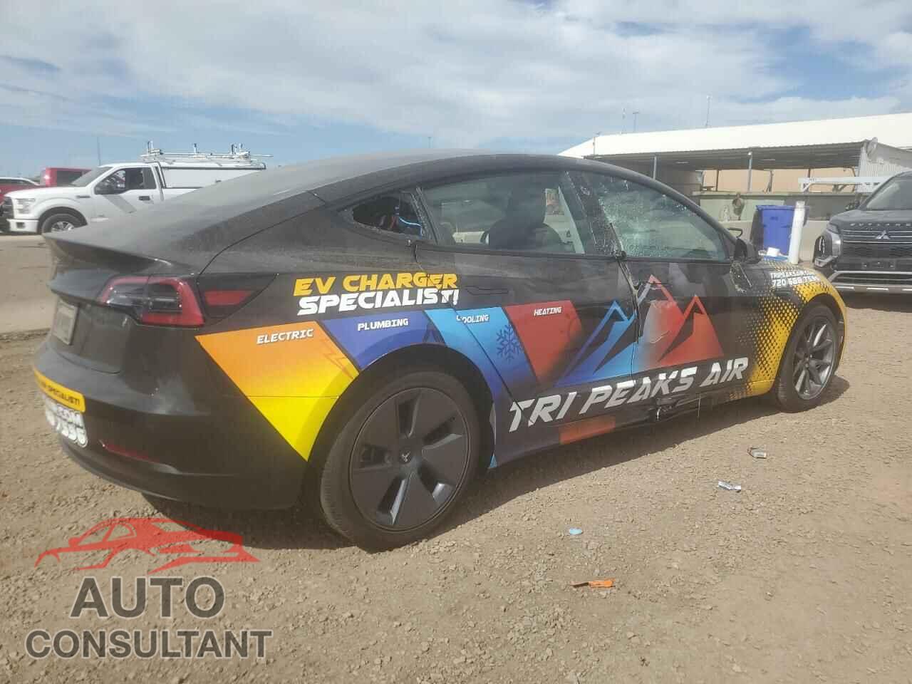 TESLA MODEL 3 2023 - 5YJ3E1EB8PF674424