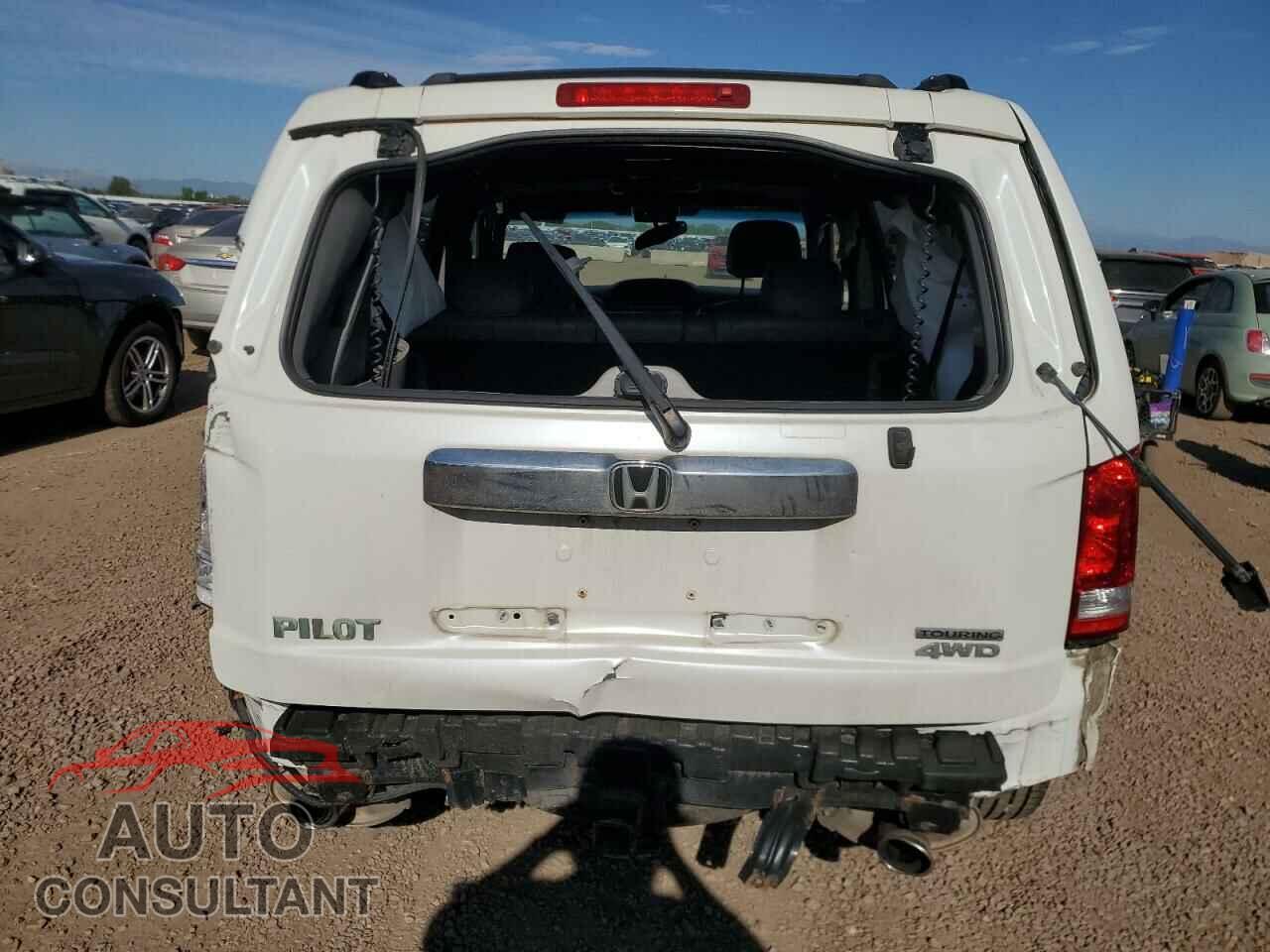 HONDA PILOT 2011 - 5FNYF4H93BB018346