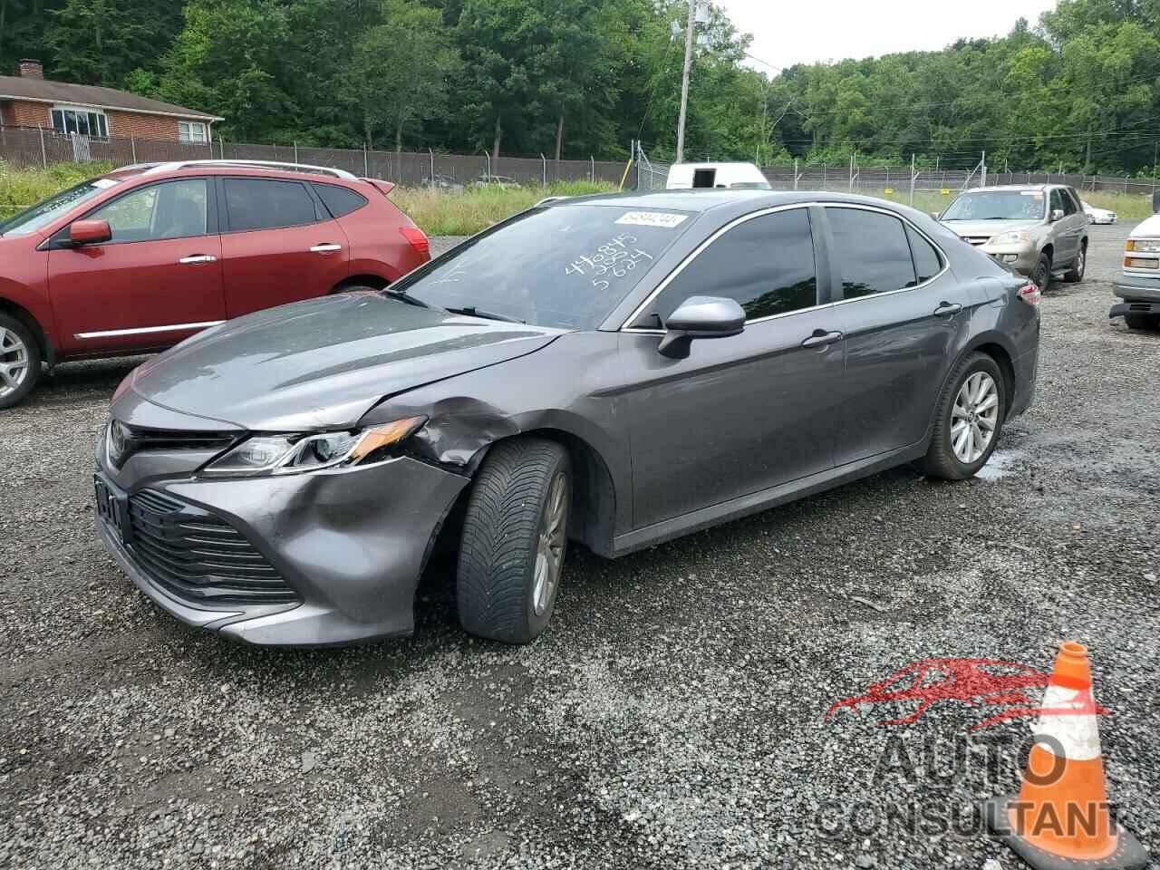 TOYOTA CAMRY 2018 - 4T1B11HK9JU022585