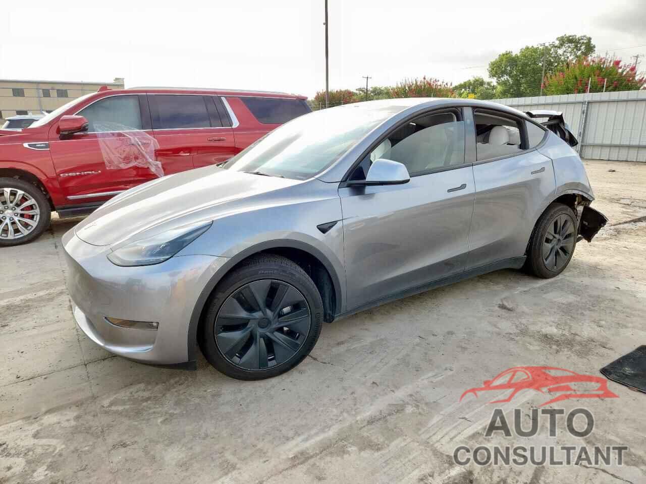 TESLA MODEL Y 2024 - 7SAYGAEE0RF159319