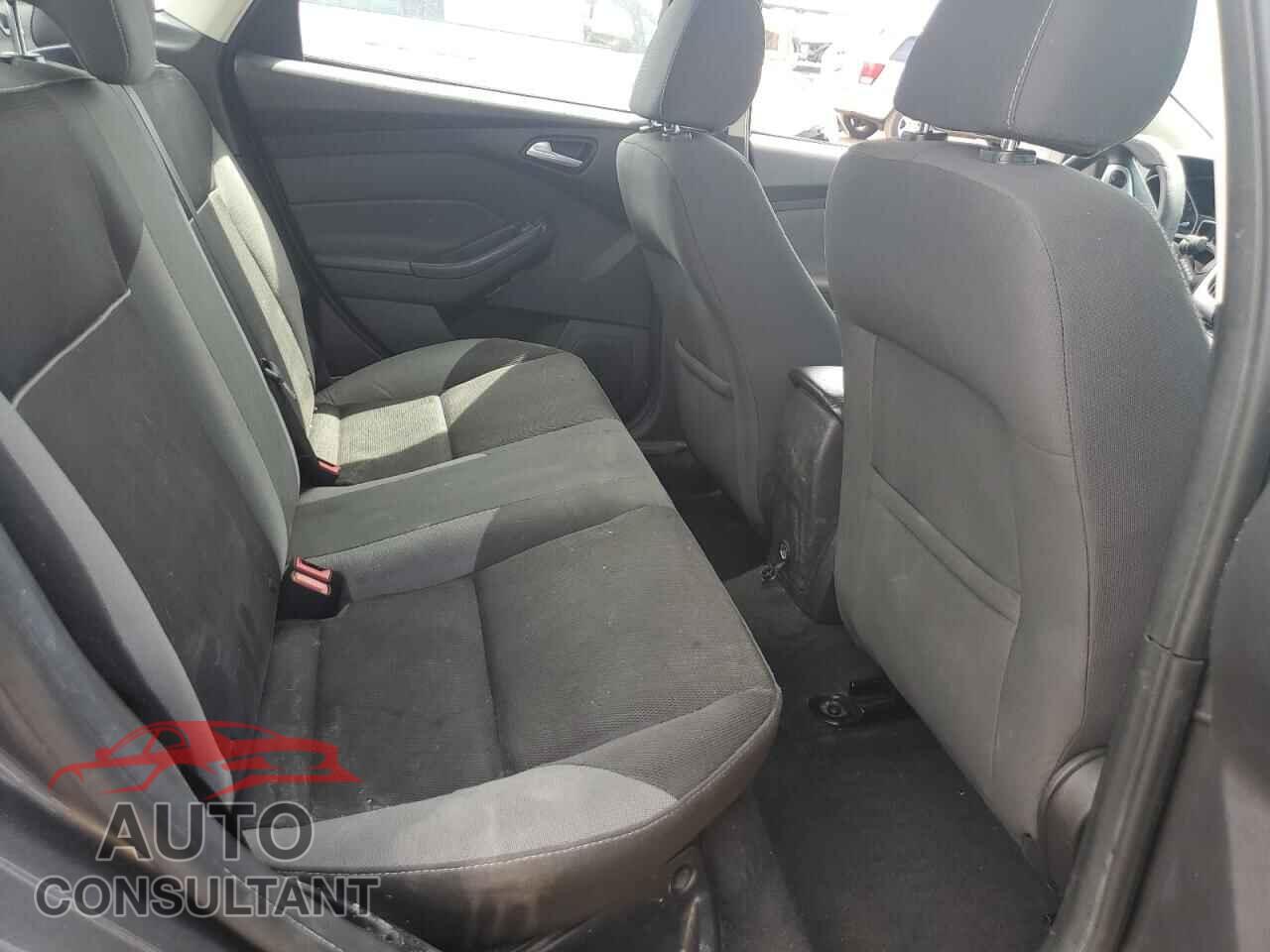 FORD FOCUS 2014 - 1FADP3F29EL363027