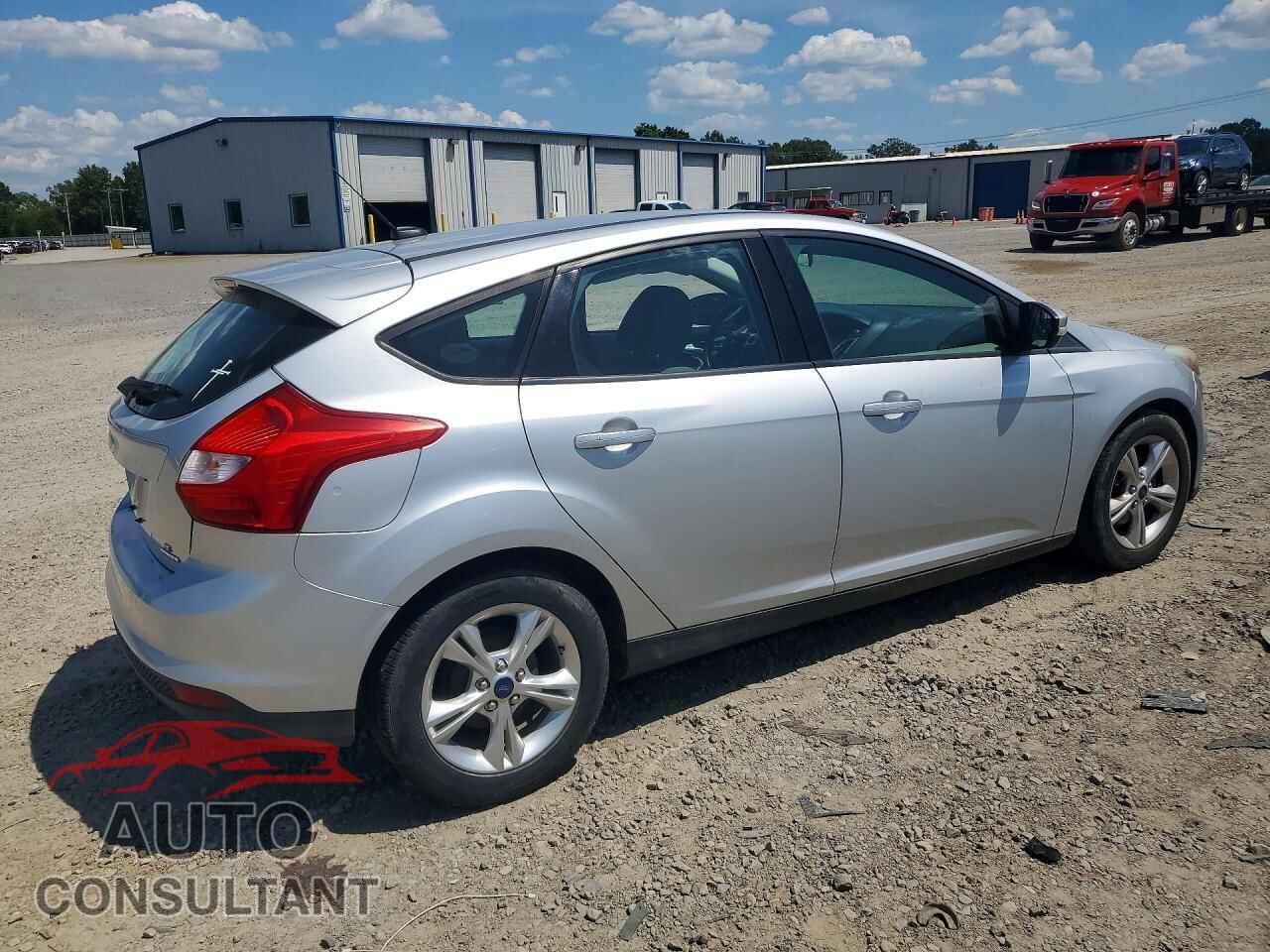 FORD FOCUS 2014 - 1FADP3K21EL399266