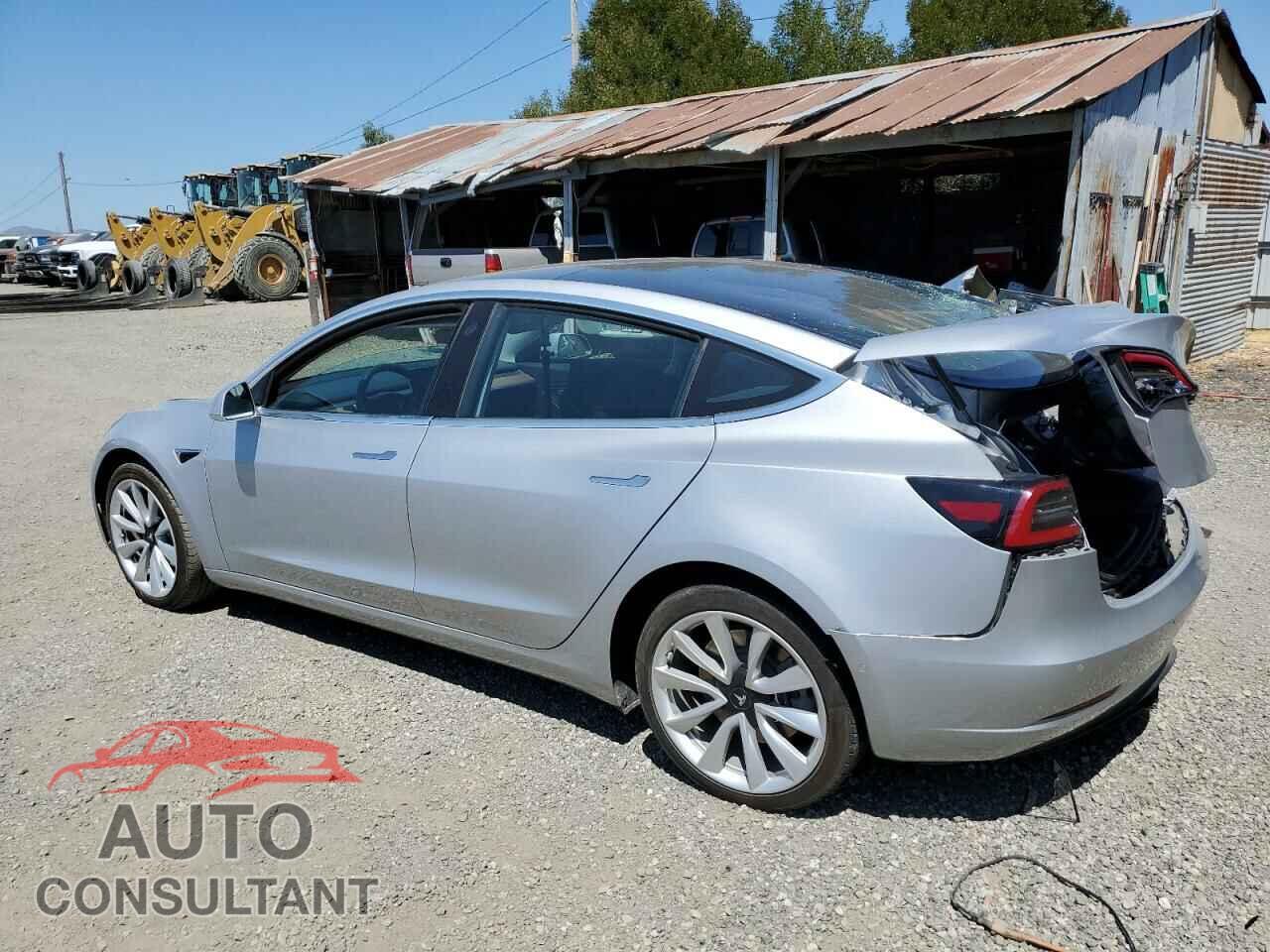 TESLA MODEL 3 2018 - 5YJ3E1EA6JF098461