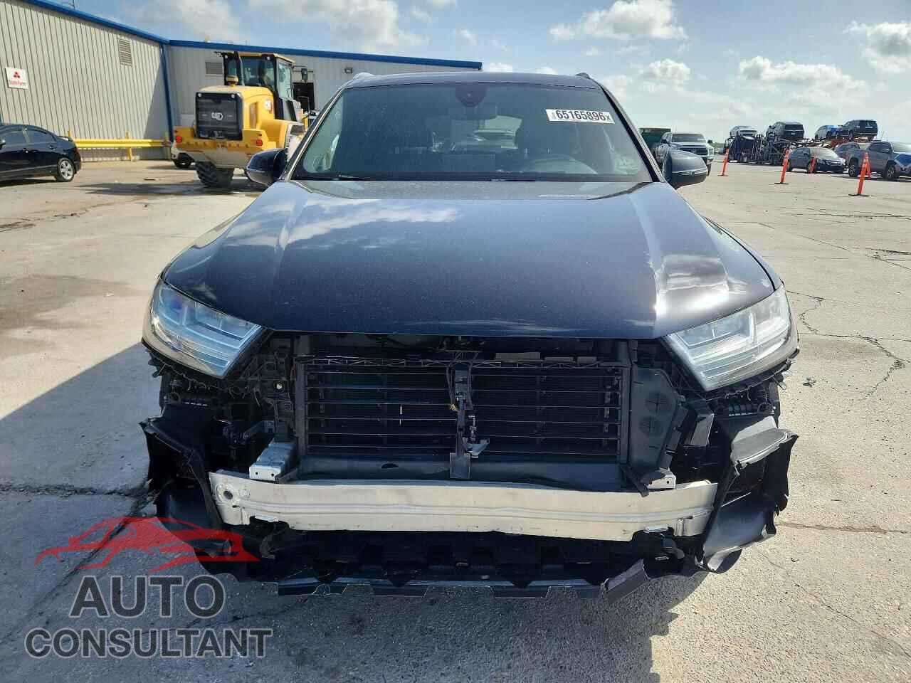 AUDI Q7 2018 - WA1LAAF75JD011925