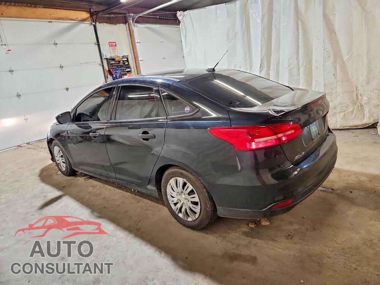 FORD FOCUS 2015 - 1FADP3E21FL226537