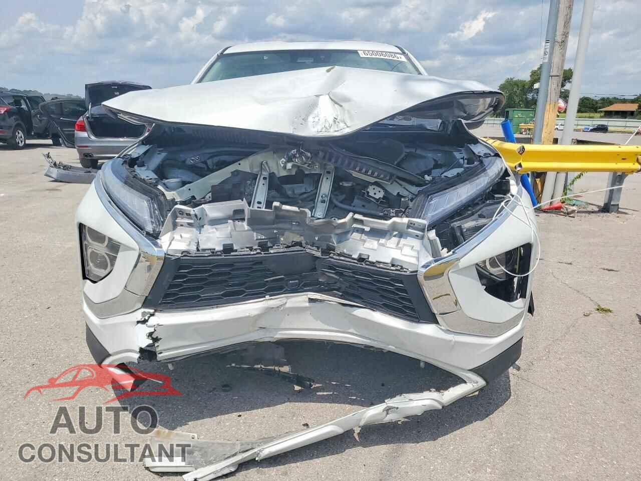 MITSUBISHI ECLIPSE 2025 - JA4ATWAA0SZ008047