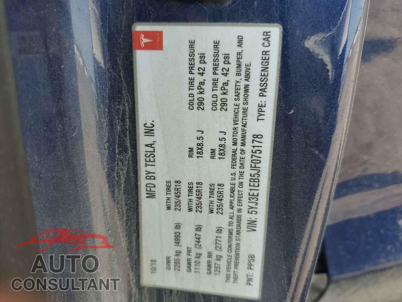 TESLA MODEL 3 2018 - 5YJ3E1EB5JF075178