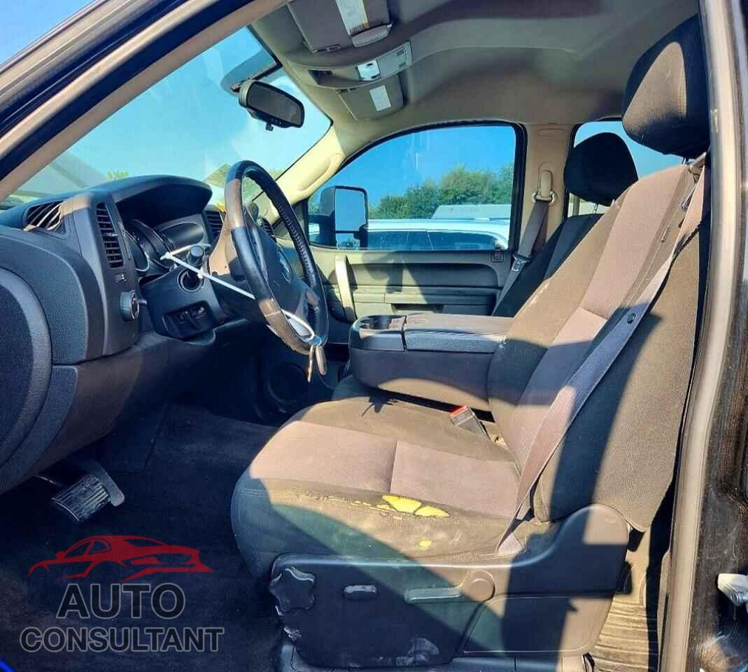 CHEVROLET SILVERADO 2012 - 1GCPKSE74CF102509