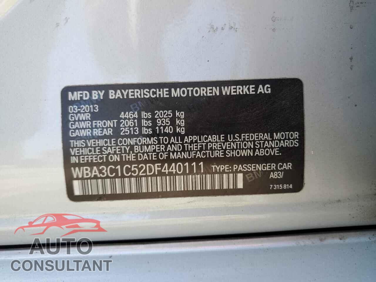 BMW 3 SERIES 2013 - WBA3C1C52DF440111