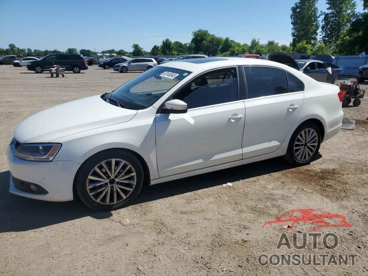 VOLKSWAGEN JETTA 2011 - 3VWLL7AJ8BM078754