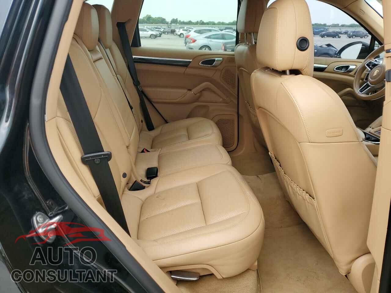 PORSCHE CAYENNE 2016 - WP1AA2A23GLA11028