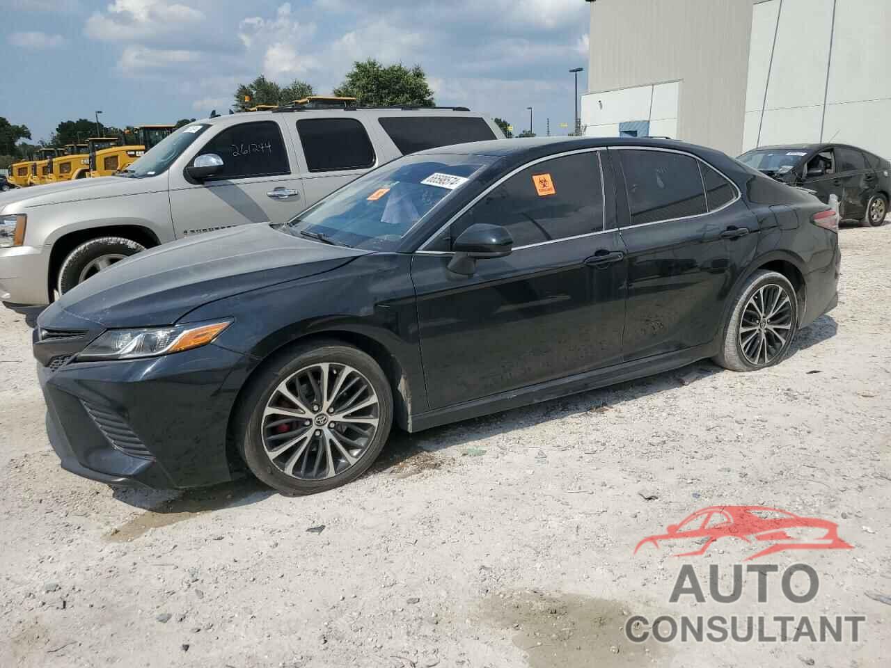 TOYOTA CAMRY 2018 - JTNB11HK8J3021983