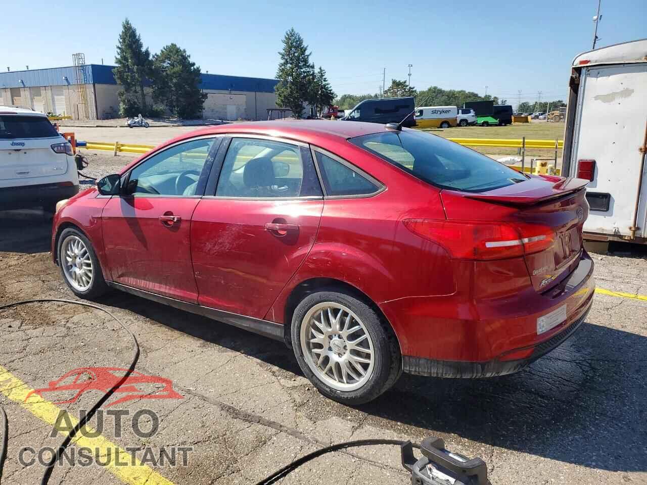 FORD FOCUS 2015 - 1FADP3F29FL260739