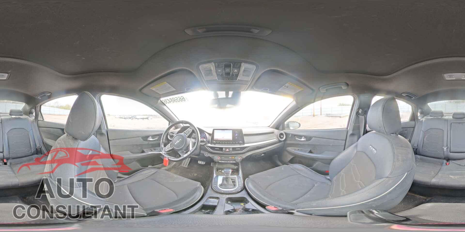 KIA FORTE 2023 - 3KPF54AD8PE563433