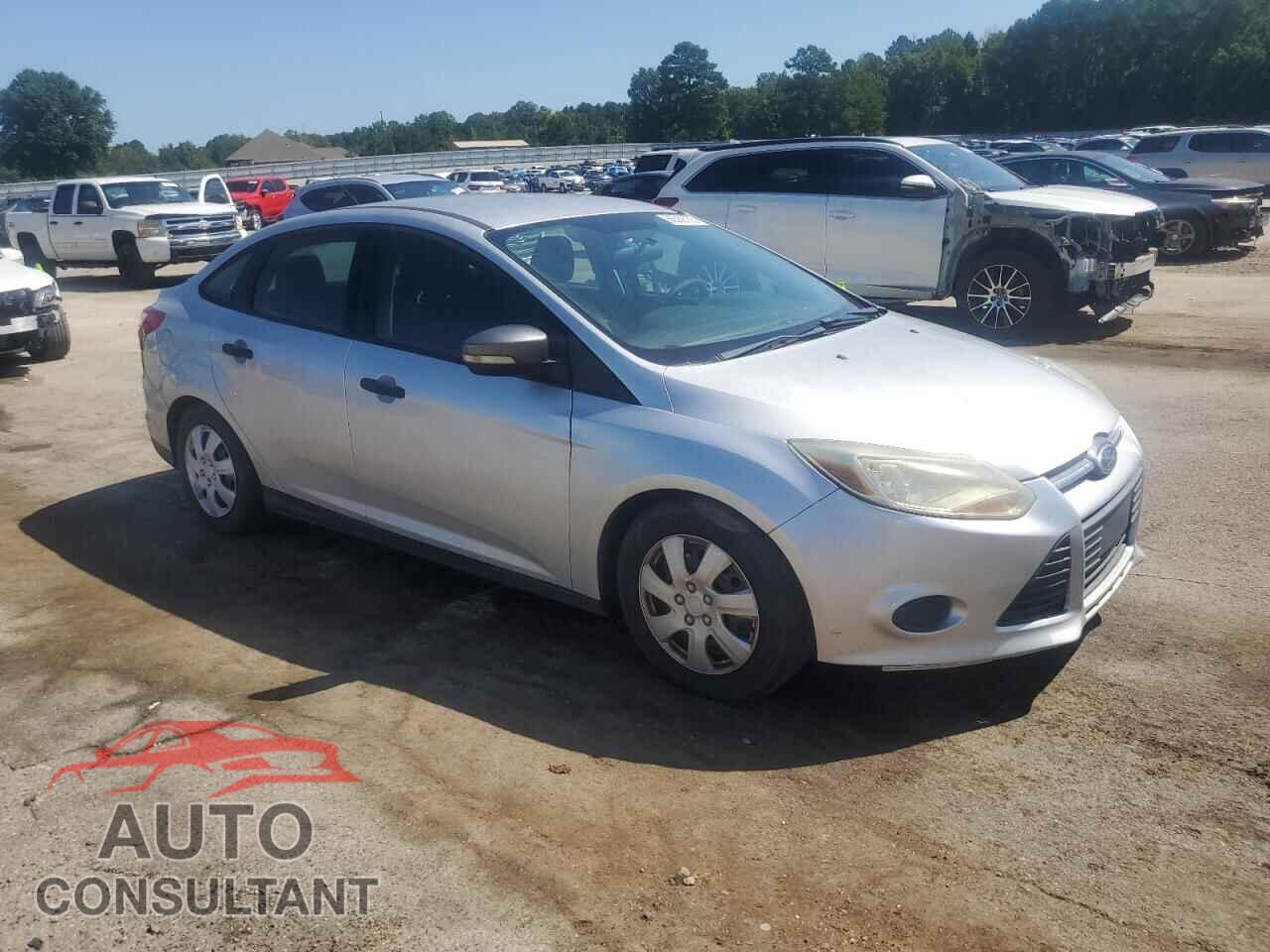 FORD FOCUS 2014 - 1FADP3E20EL272441