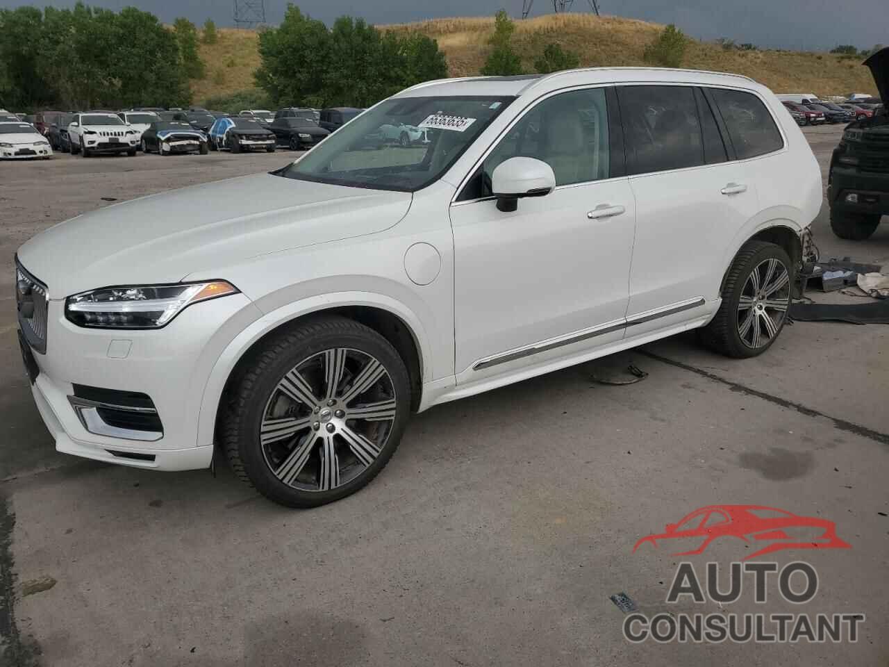 VOLVO XC90 T8 RE 2021 - YV4BR00L8M1760666