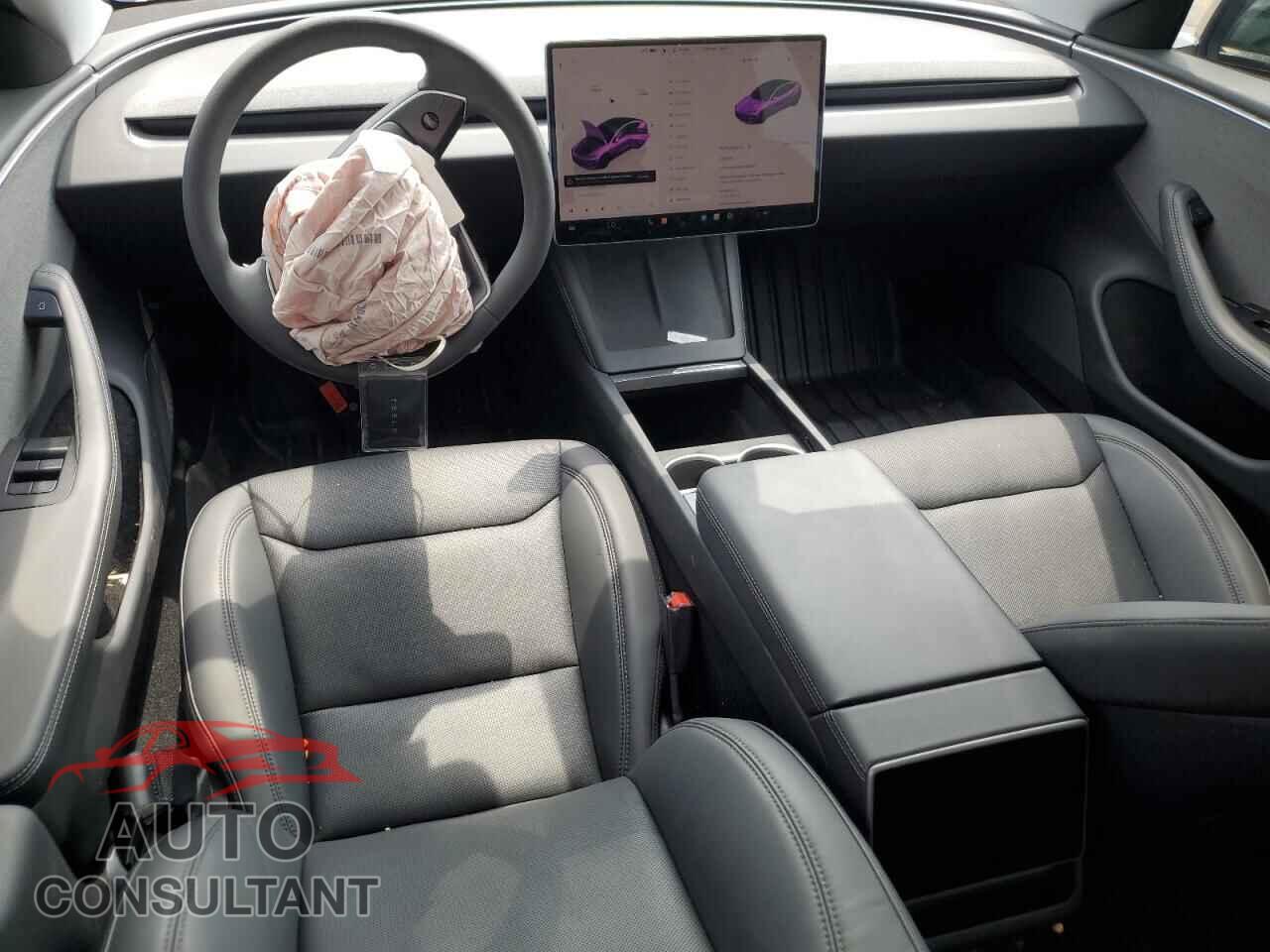 TESLA MODEL 3 2024 - 5YJ3E1EA8RF746541