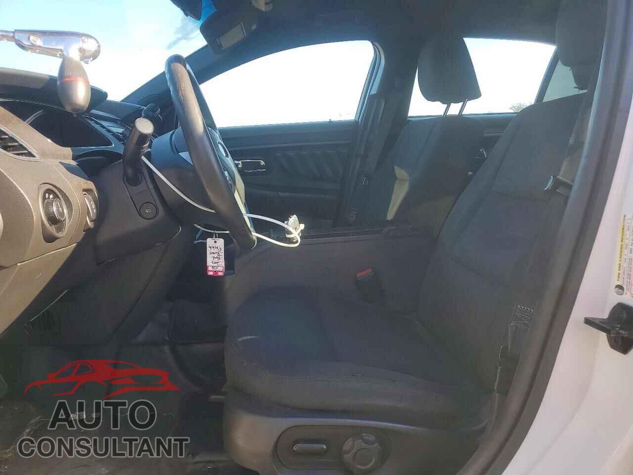 FORD TAURUS 2017 - 1FAHP2MK4HG133648