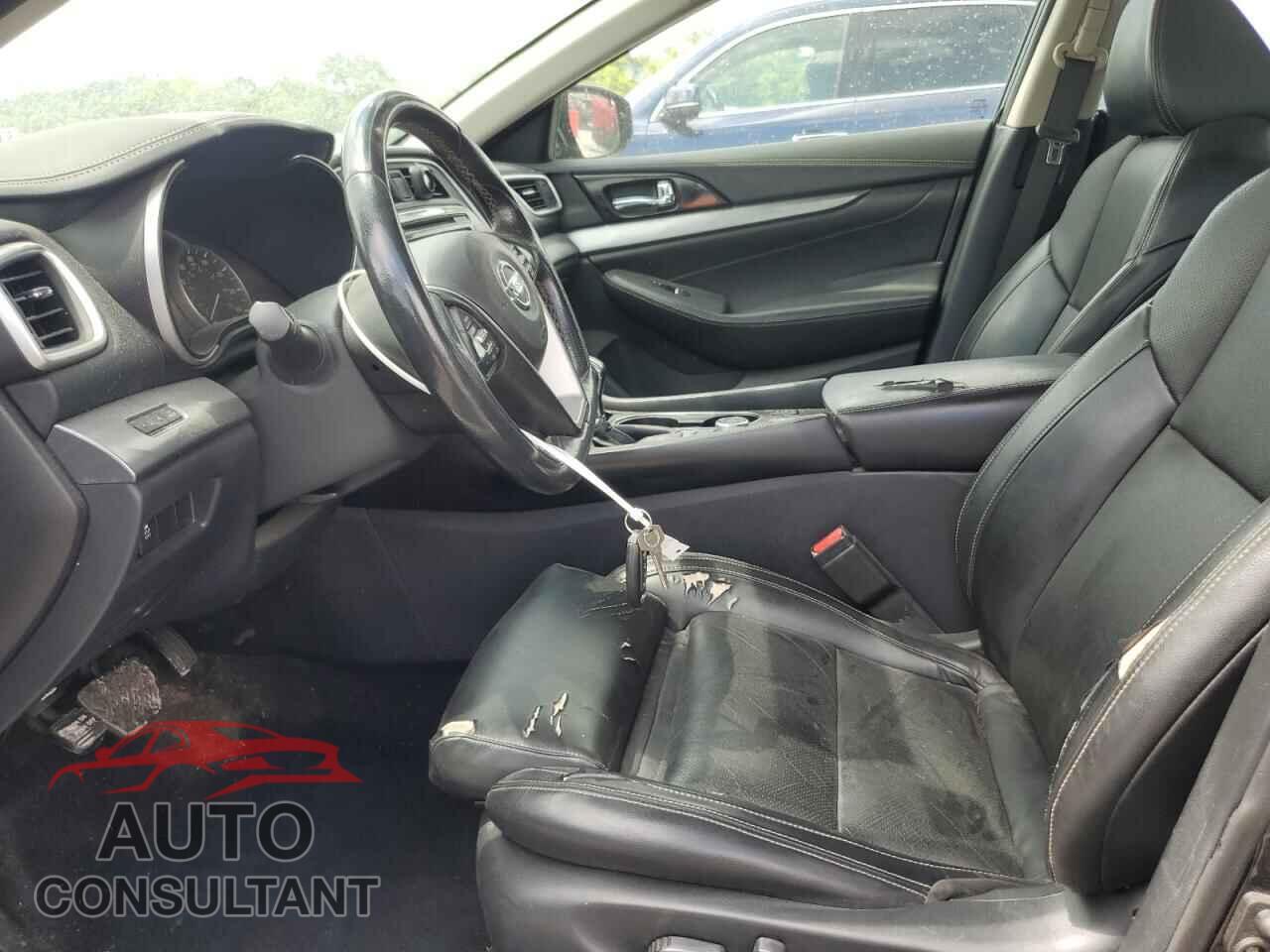 NISSAN MAXIMA 2017 - 1N4AA6AP5HC405996