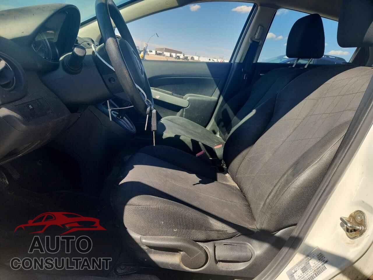 MAZDA 2 2014 - JM1DE1KY3E0185812
