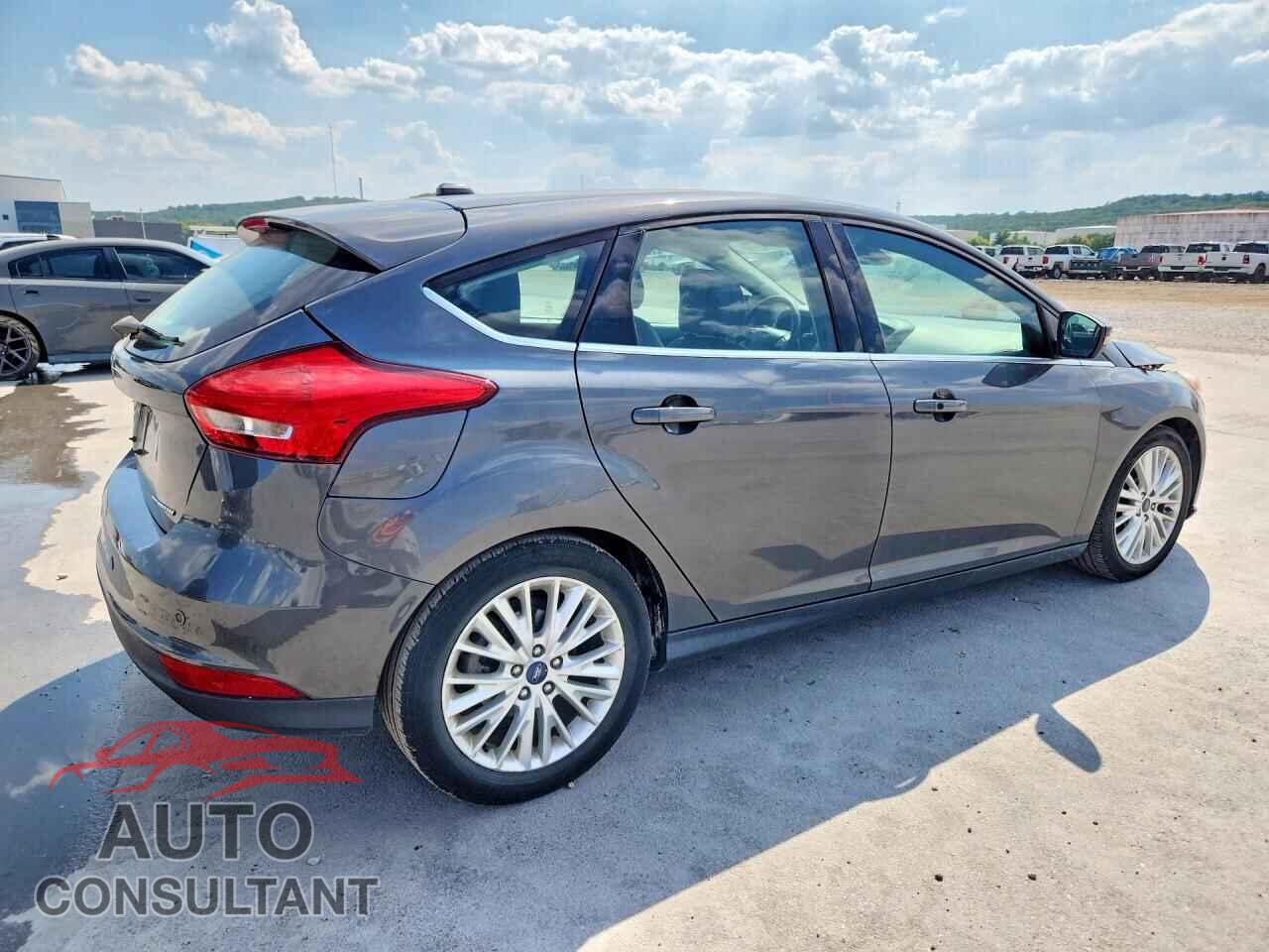 FORD FOCUS 2017 - 1FADP3N26HL349219