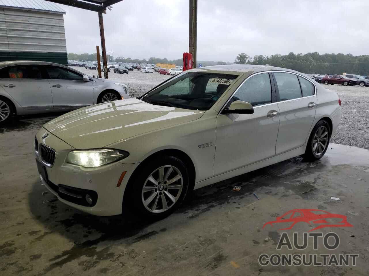 BMW 5 SERIES 2015 - WBA5A5C54FD516075