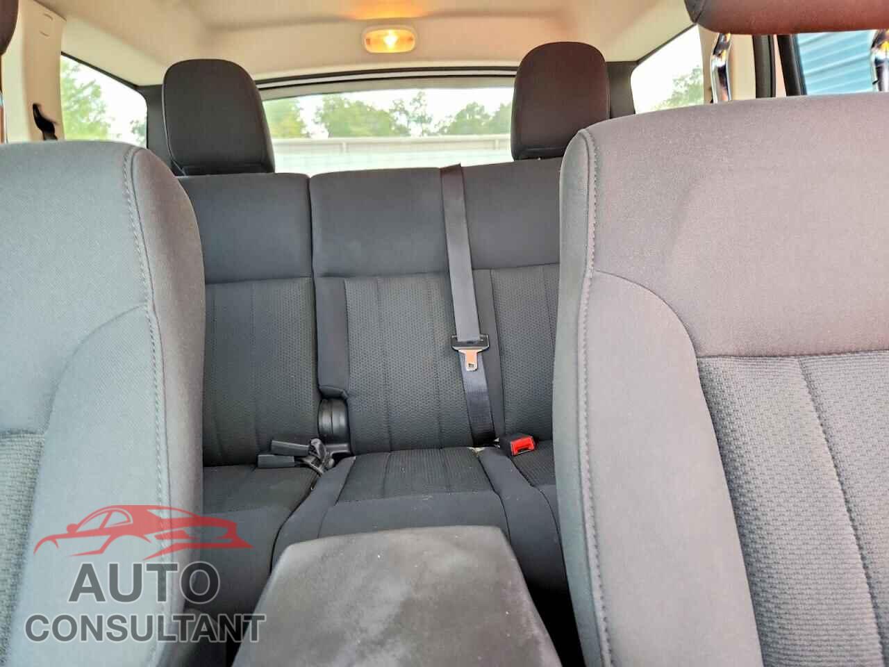 DODGE NITRO 2011 - 1D4PT4GX8BW500460