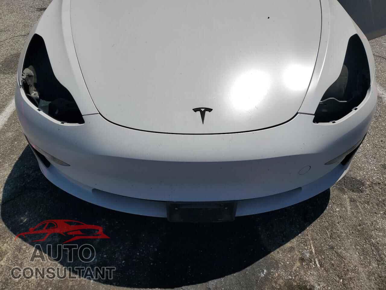 TESLA MODEL 3 2021 - 5YJ3E1EC8MF990586