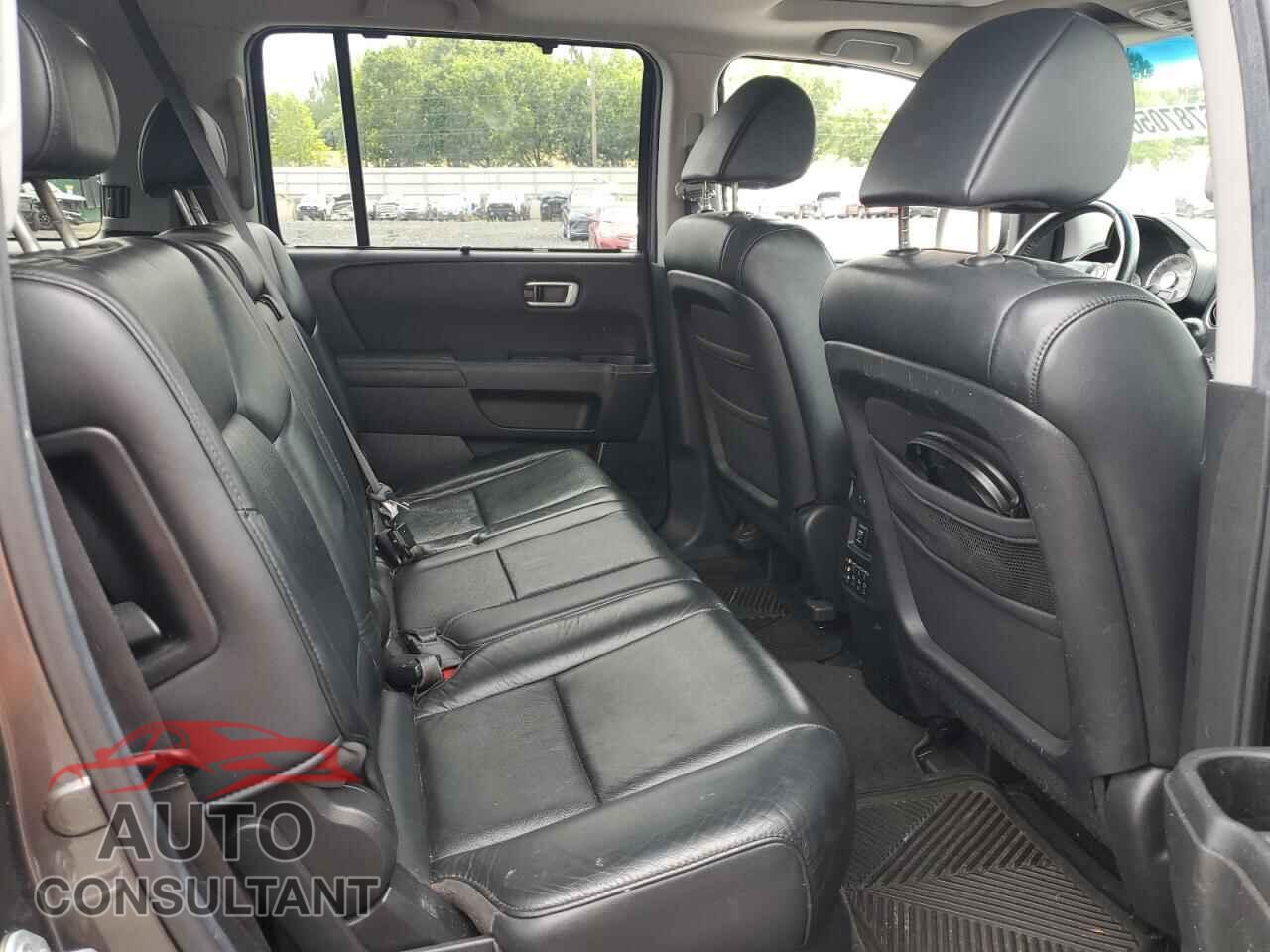 HONDA PILOT 2011 - 5FNYF4H97BB094264