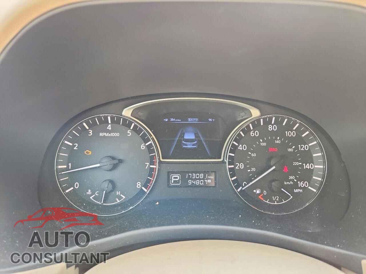 NISSAN PATHFINDER 2013 - 5N1AR2MM9DC658712