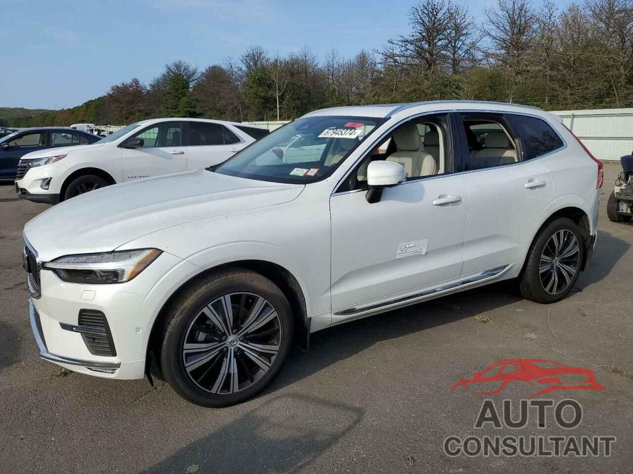 VOLVO XC60 B5 IN 2022 - YV4L12RL7N1915865