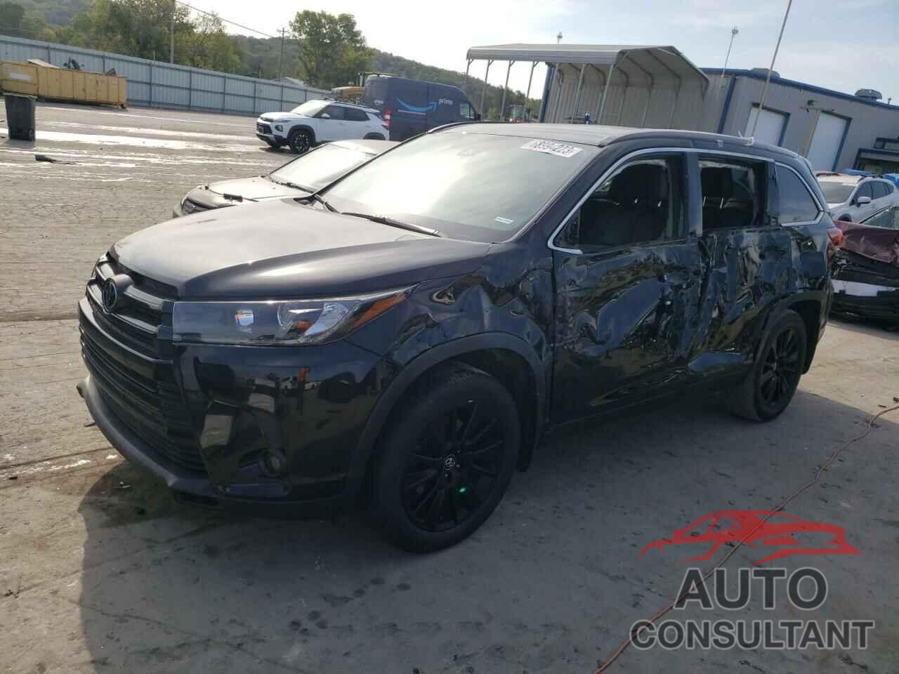 TOYOTA HIGHLANDER 2019 - 5TDJZRFH2KS613829
