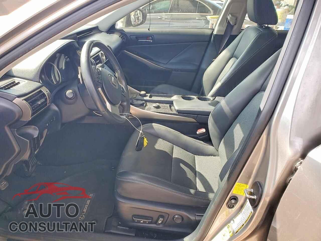 LEXUS IS 2015 - JTHBF1D23F5056128