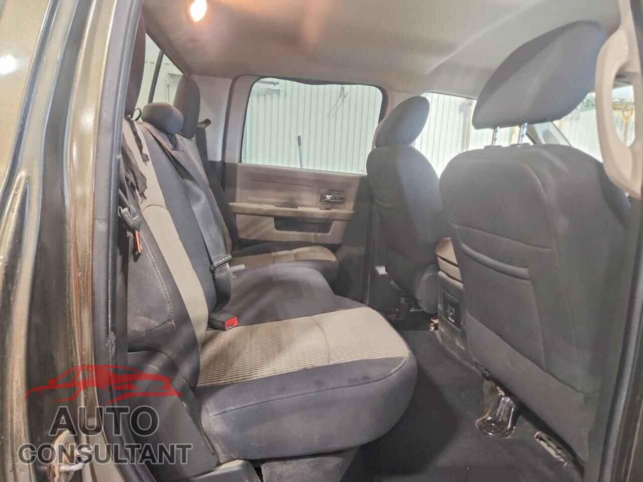 DODGE RAM 1500 2012 - 1C6RD7LT8CS153901