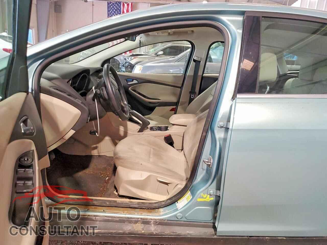 FORD FOCUS 2012 - 1FAHP3M26CL238939