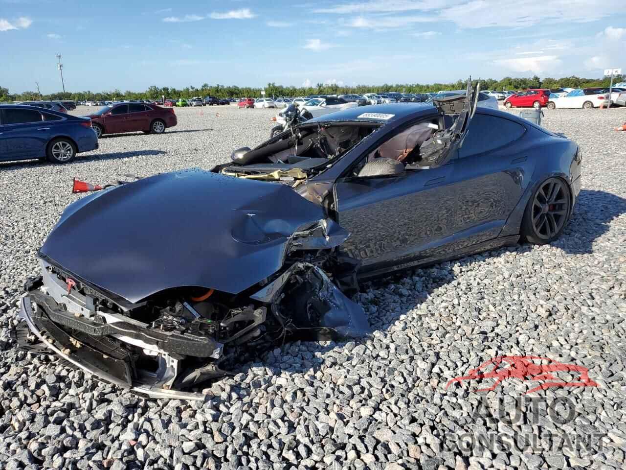 TESLA MODEL S 2023 - 5YJSA1E62PF519720