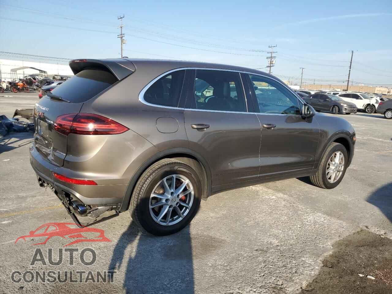 PORSCHE CAYENNE 2016 - WP1AA2A29GLA02916